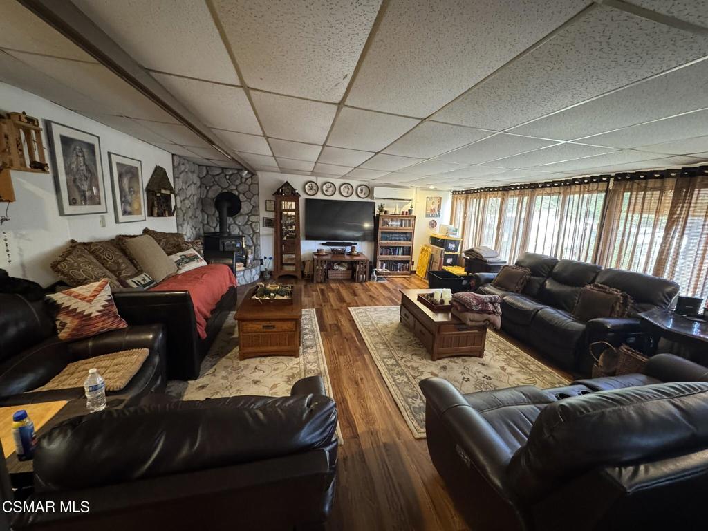 22900 Roscoe Boulevard Property Photo 7