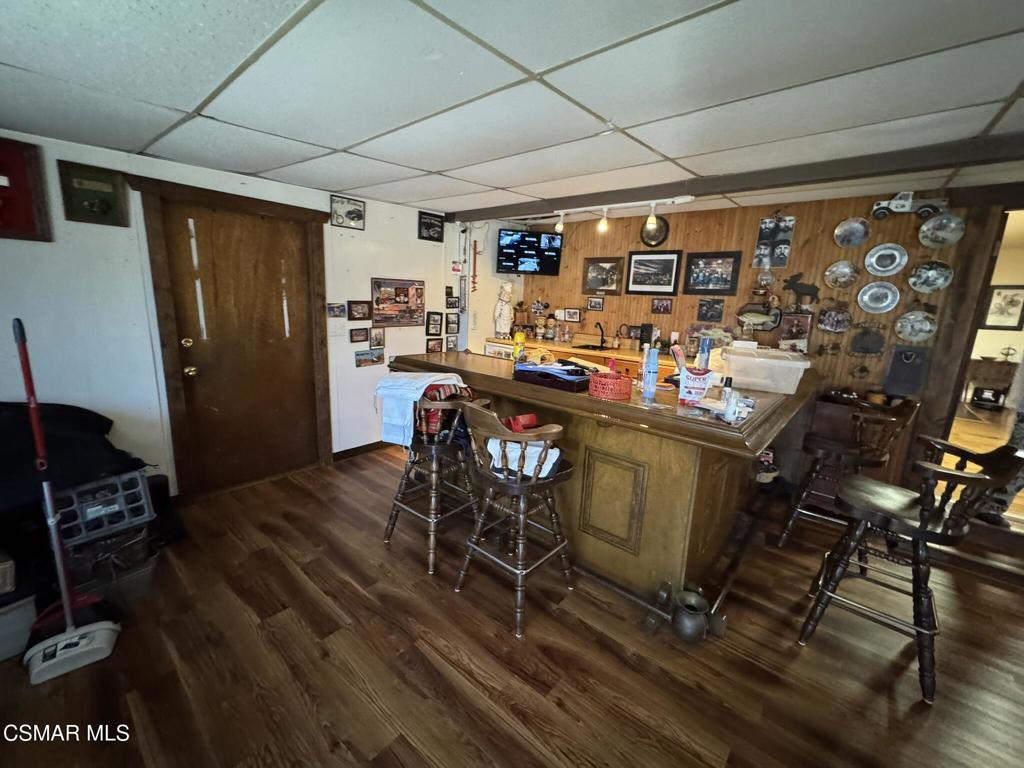 22900 Roscoe Boulevard Property Photo 8