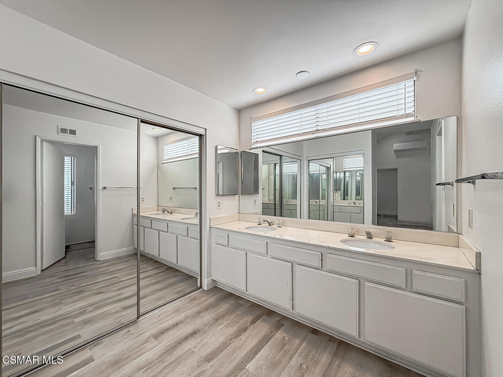 831 Catlin Street Property Photo 24