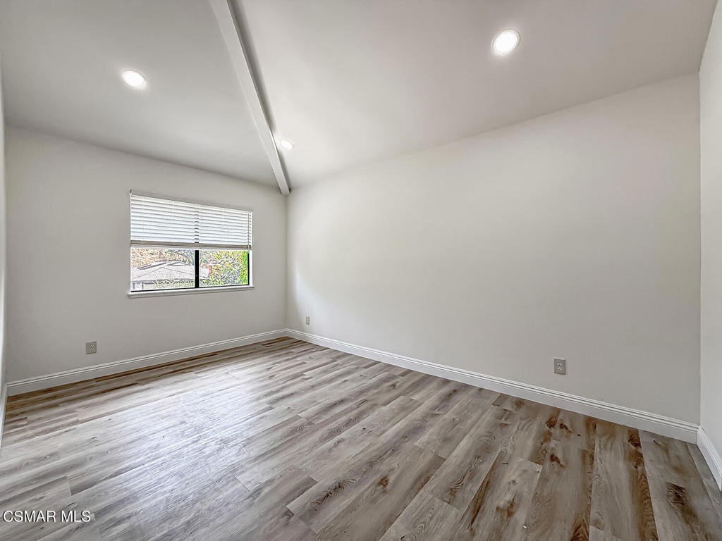 831 Catlin Street Property Photo 28