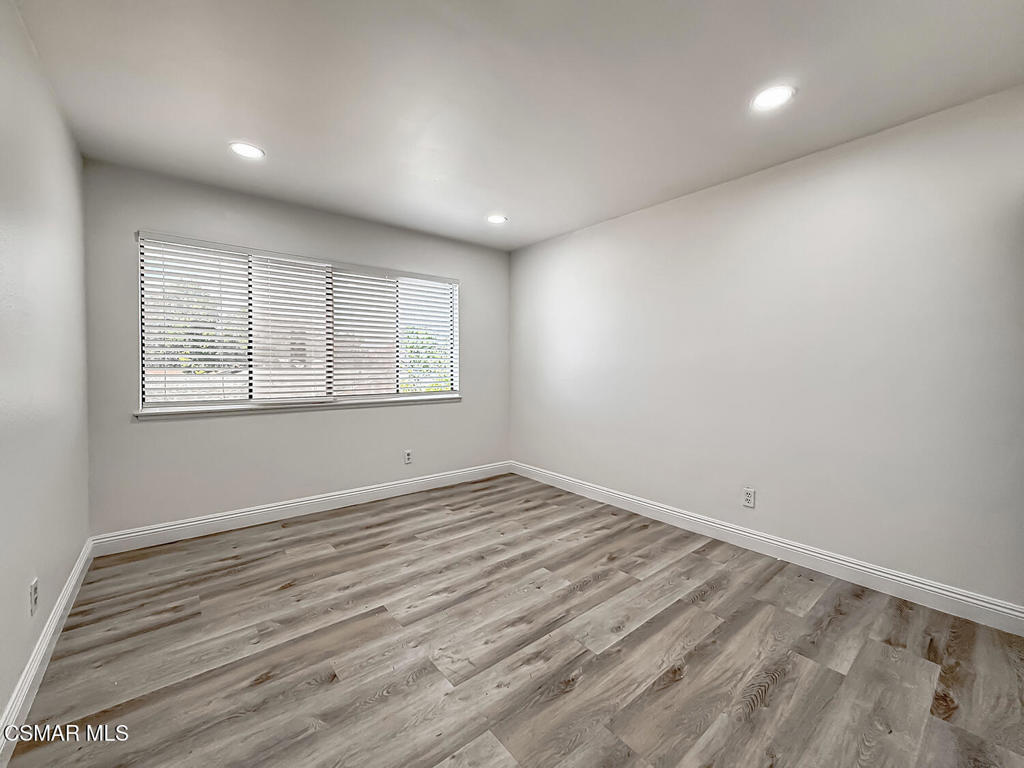 831 Catlin Street Property Photo 37