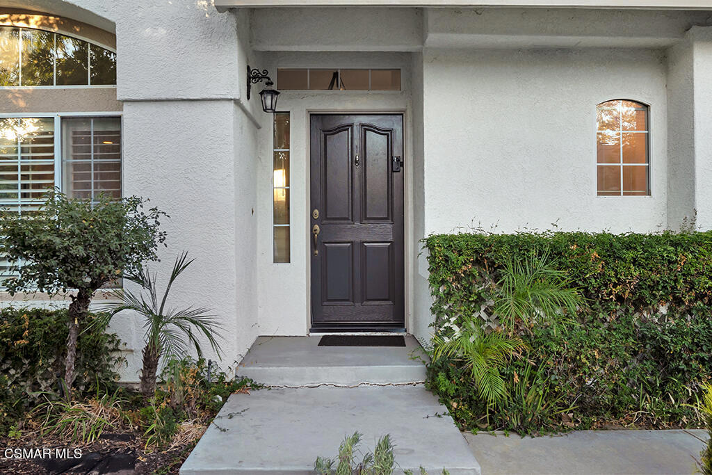 588 Monteleone Avenue Property Photo 3