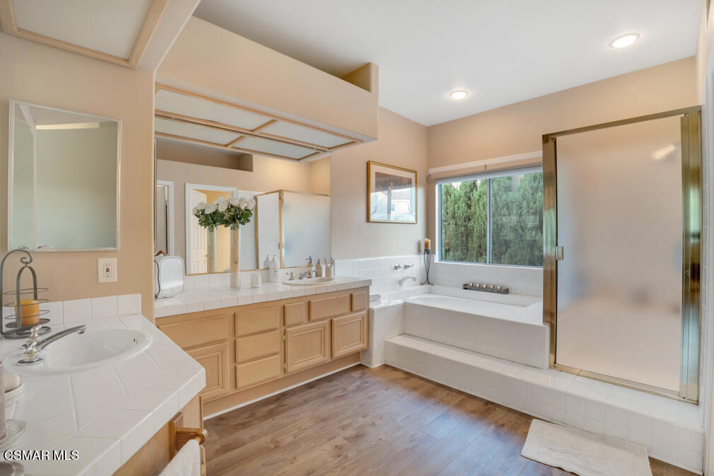 588 Monteleone Avenue Property Photo 16