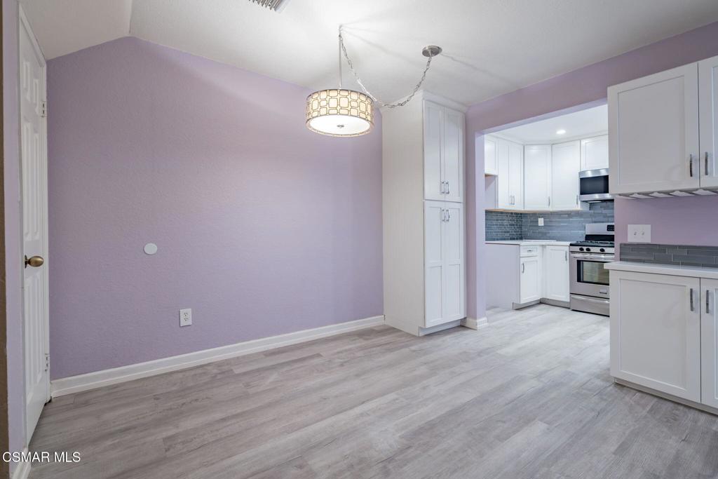 1043 Waltham Road E Property Photo 16