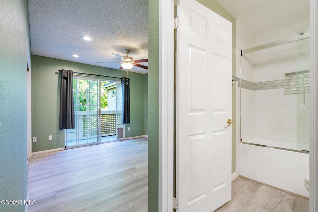 1043 Waltham Road E Property Photo 36