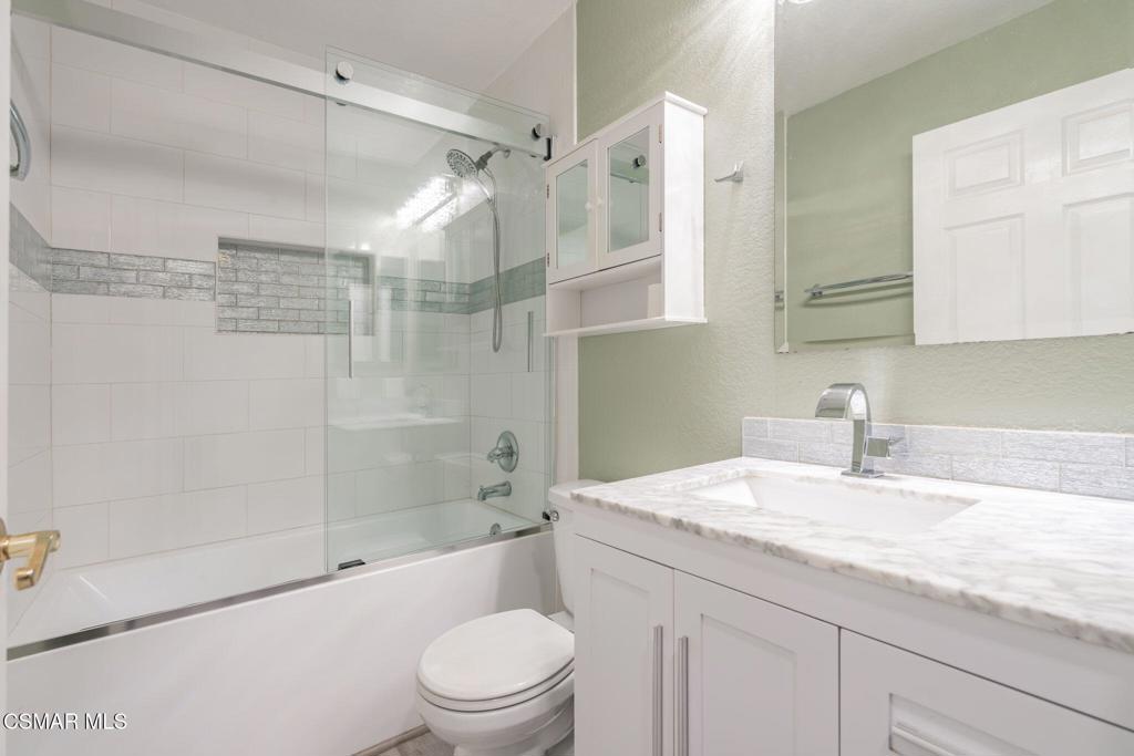 1043 Waltham Road E Property Photo 38