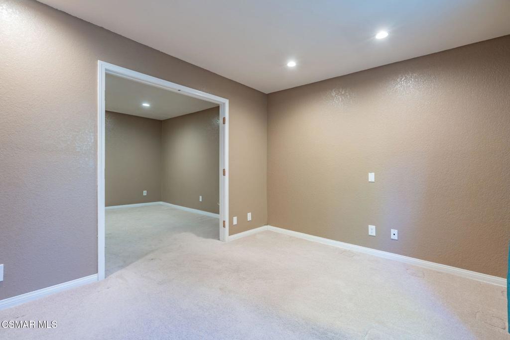 1043 Waltham Road E Property Photo 40