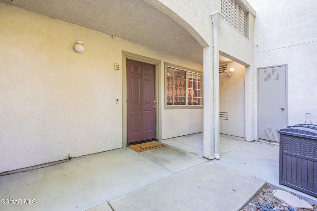1043 Waltham Road E Property Photo 47