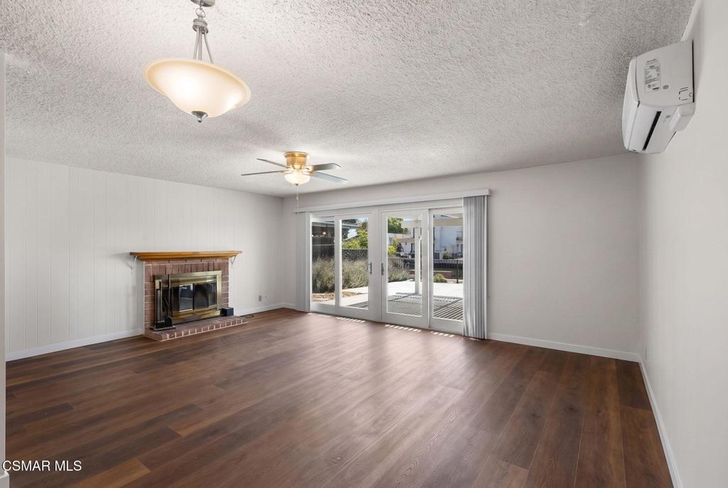 1654 Edgewater Lane Property Photo 8