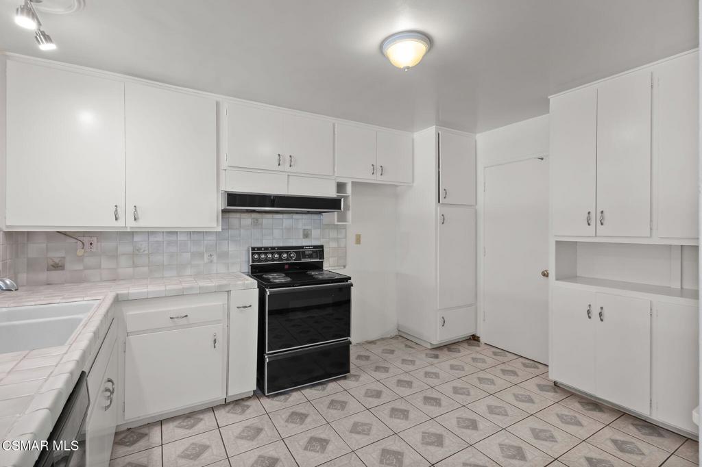 1654 Edgewater Lane Property Photo 13