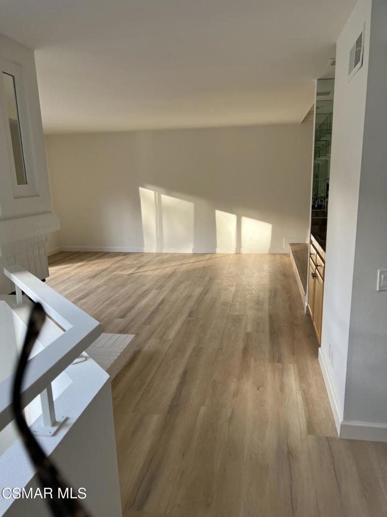 1423 View Drive Property Photo 2