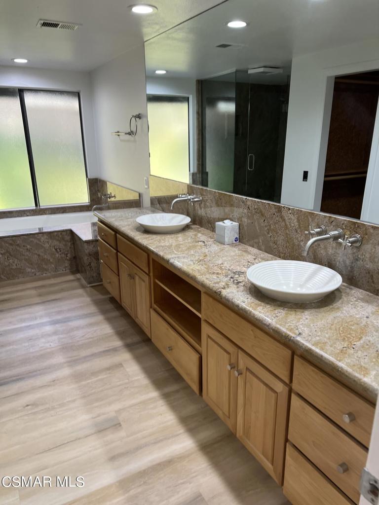 1423 View Drive Property Photo 8