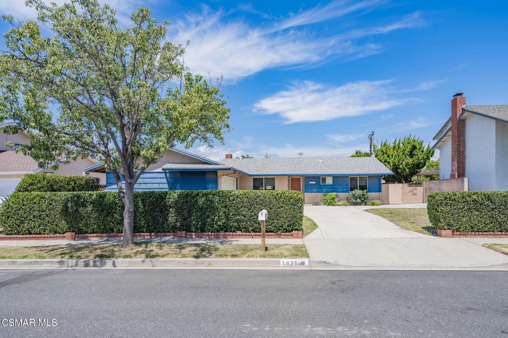 1421 Lowery Street Property Photo 2