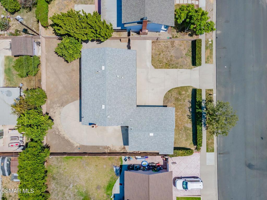 1421 Lowery Street Property Photo 3