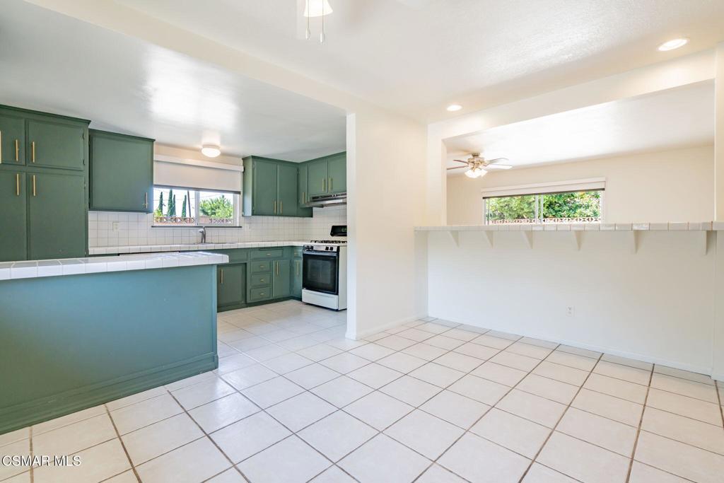 1421 Lowery Street Property Photo 23