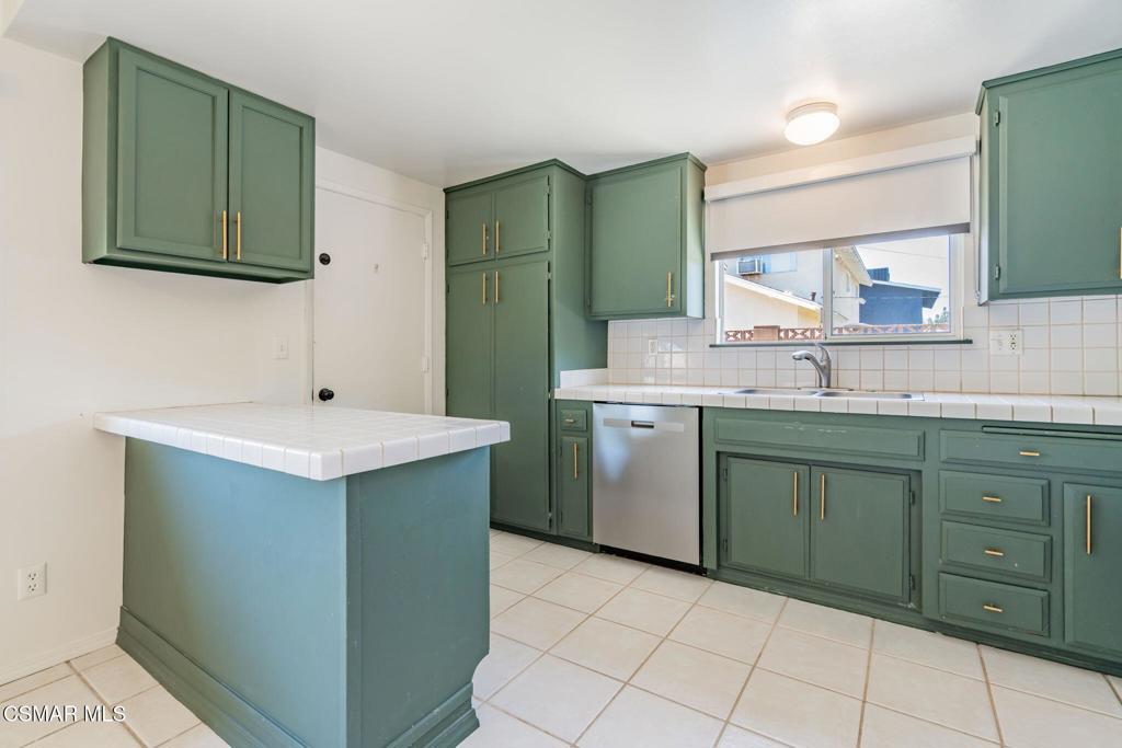1421 Lowery Street Property Photo 26