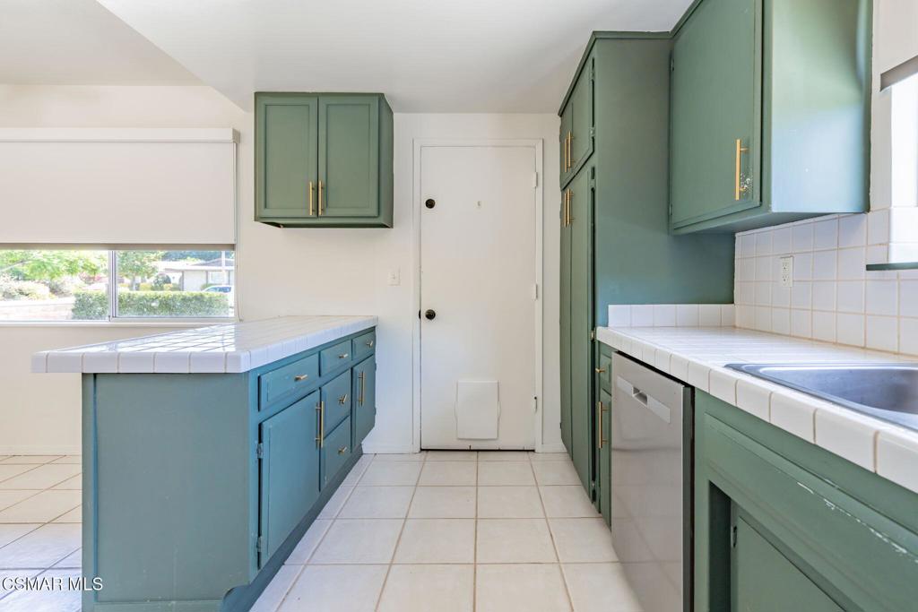 1421 Lowery Street Property Photo 28