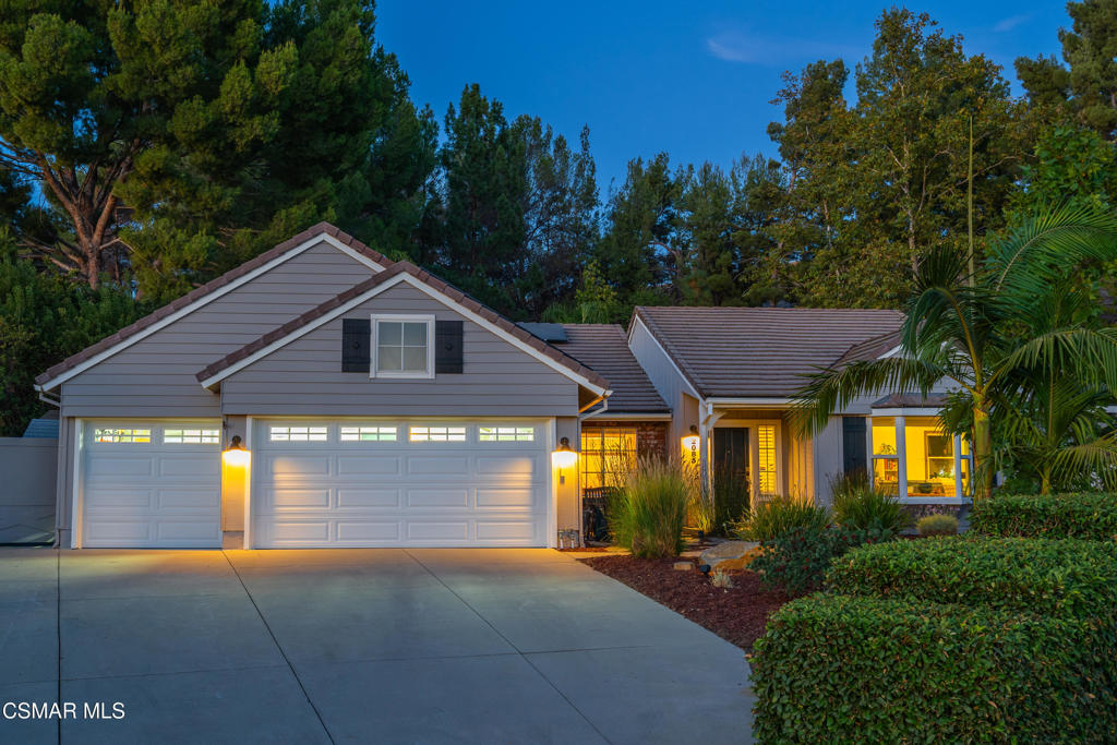 2085 Casual Court Property Photo 1