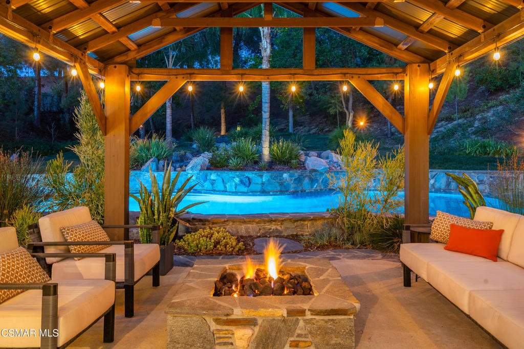 2085 Casual Court Property Photo 11