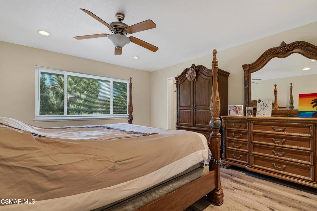 1041 Balsamo Avenue Property Photo 19