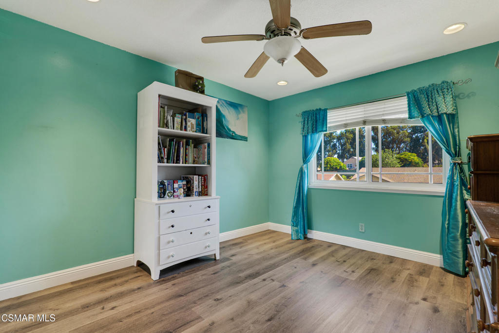 1041 Balsamo Avenue Property Photo 23
