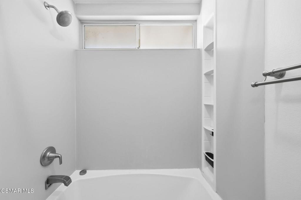 1805 E Avenida De Las Flores Property Photo 16