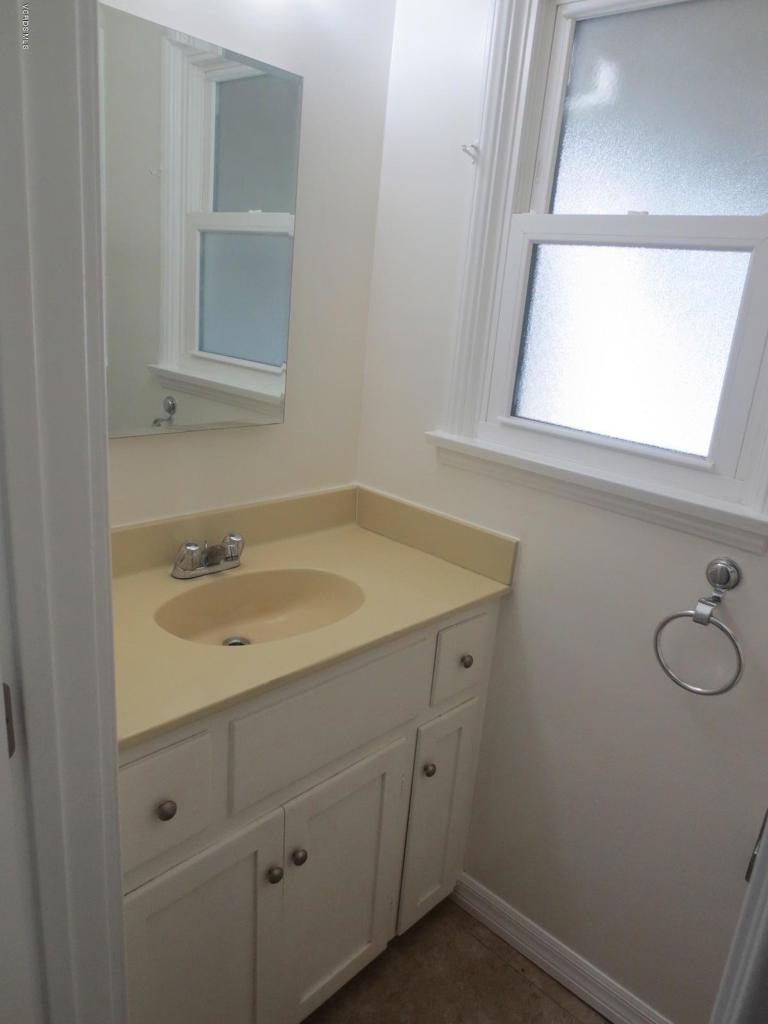 19128 Delano Street Property Photo 8