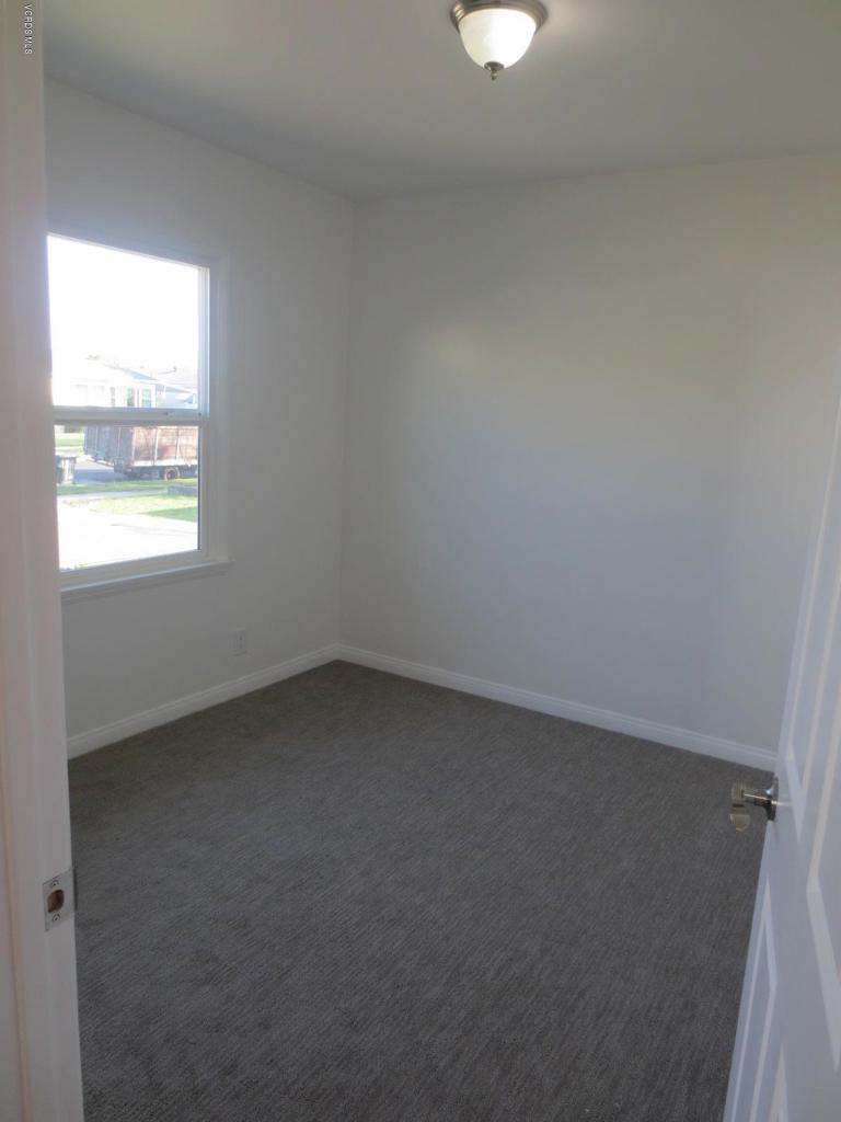 19128 Delano Street Property Photo 12