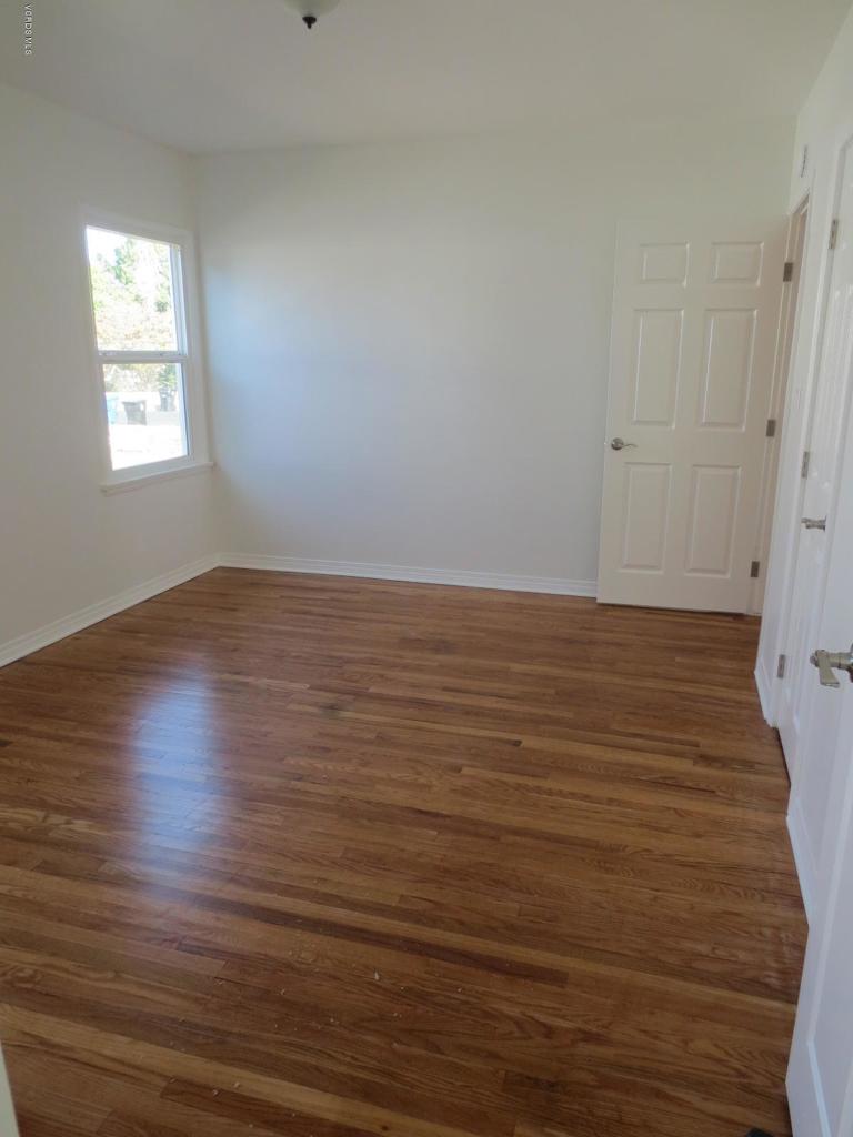 19128 Delano Street Property Photo 15