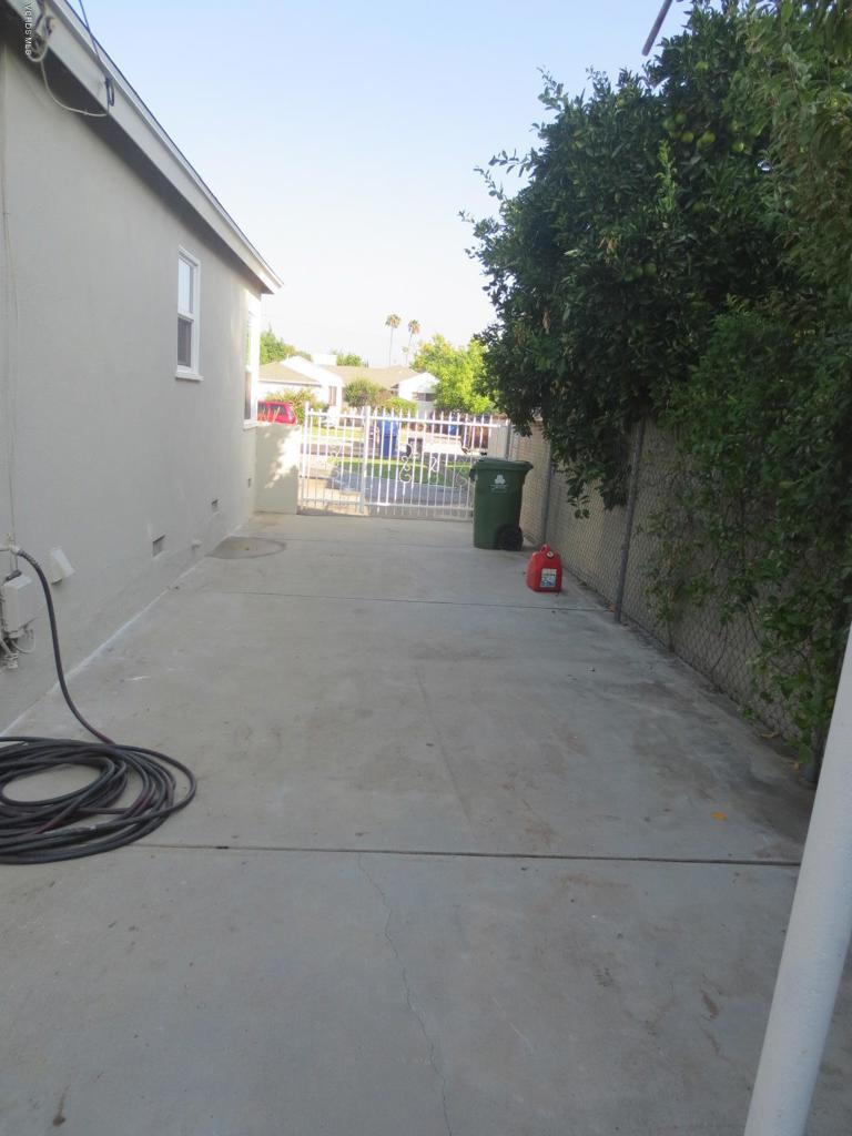 19128 Delano Street Property Photo 25