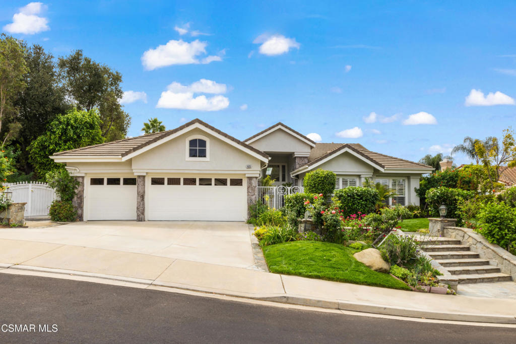 1820 Crystal View Circle Property Photo 1