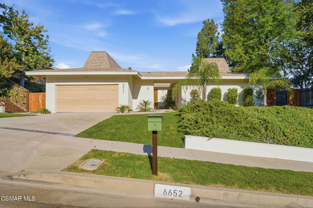 6652 Daryn Drive Property Photo 1