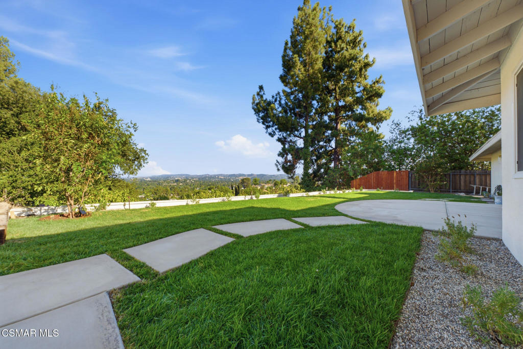 6652 Daryn Drive Property Photo 16