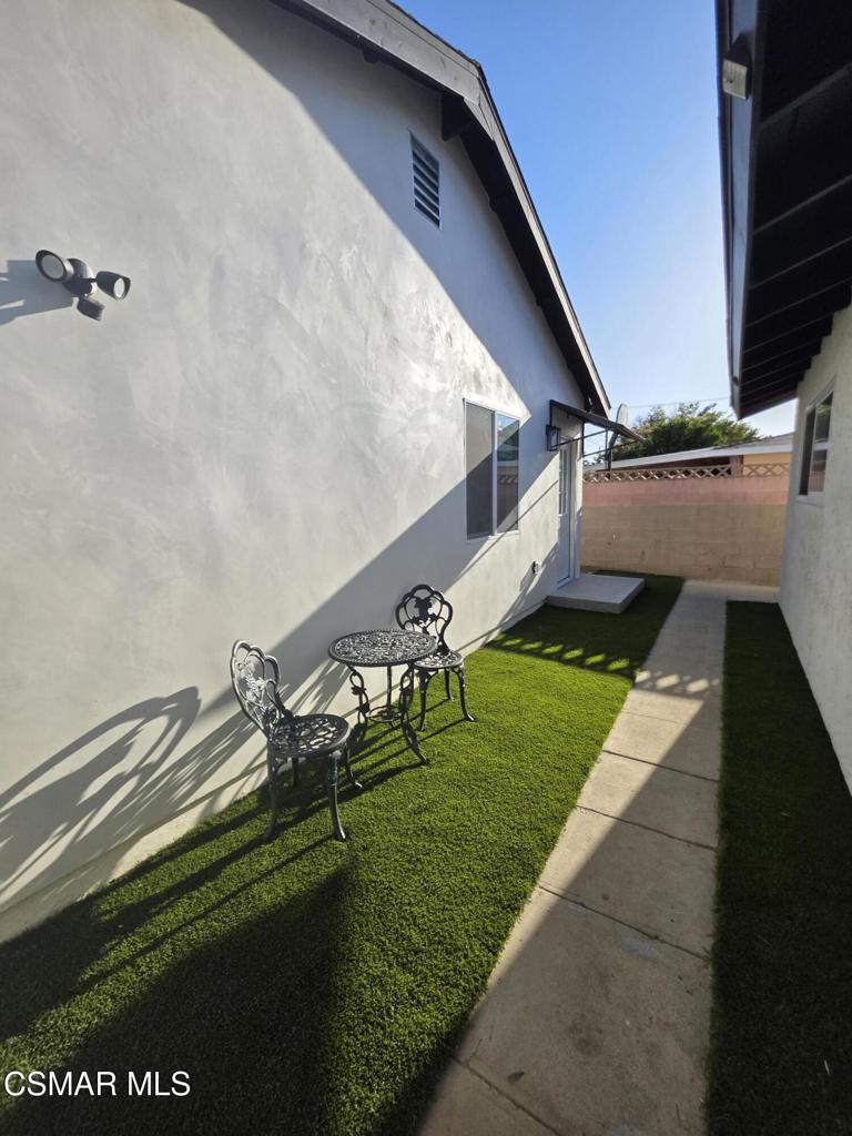 22158 Eccles Street Property Photo 14