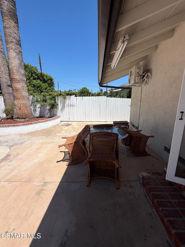 23723 Oxnard Street Property Photo 19