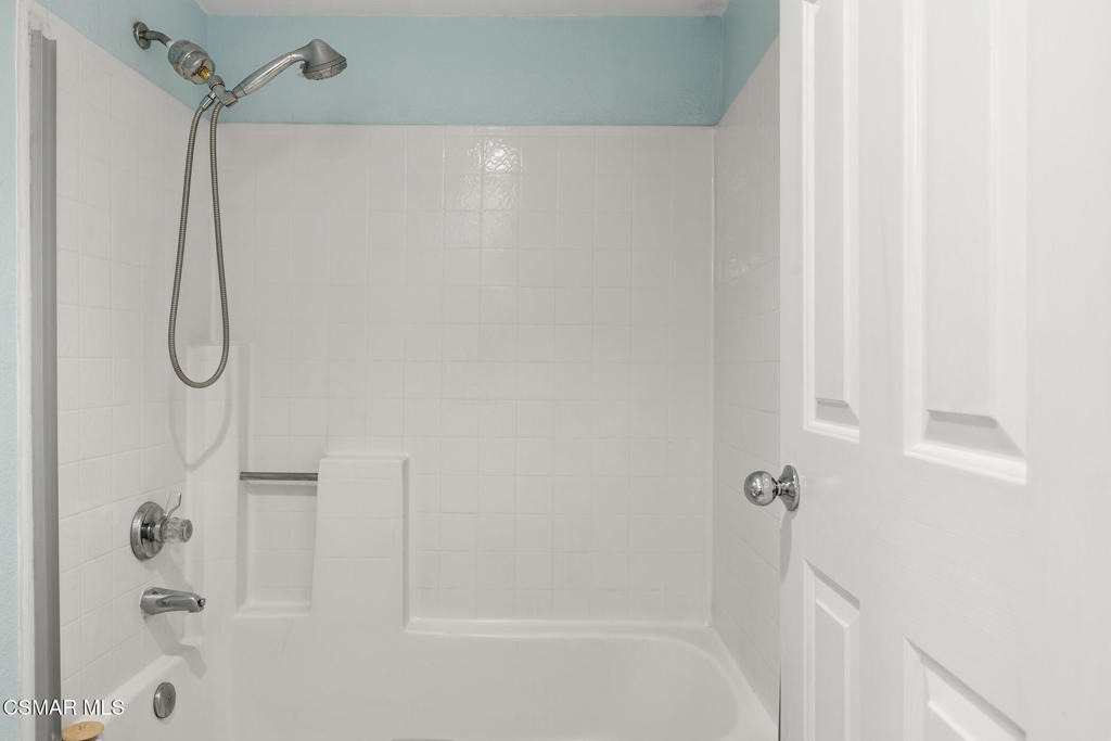 5728 Oak Bend Lane 208 Property Photo 18