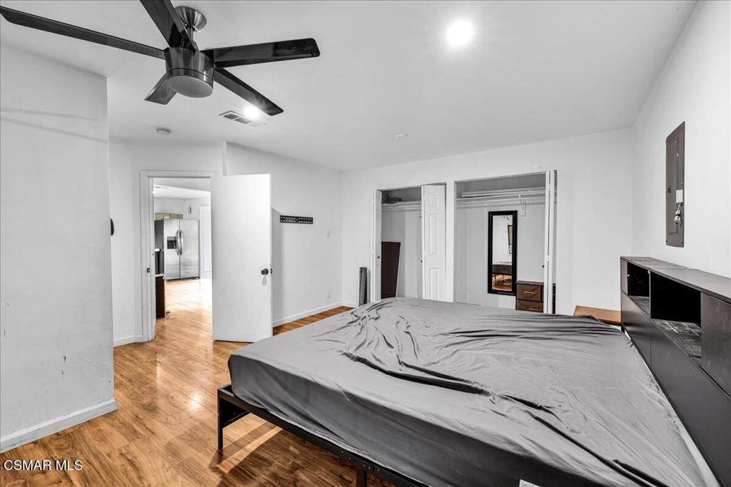 6877 Pine Avenue Property Photo 17