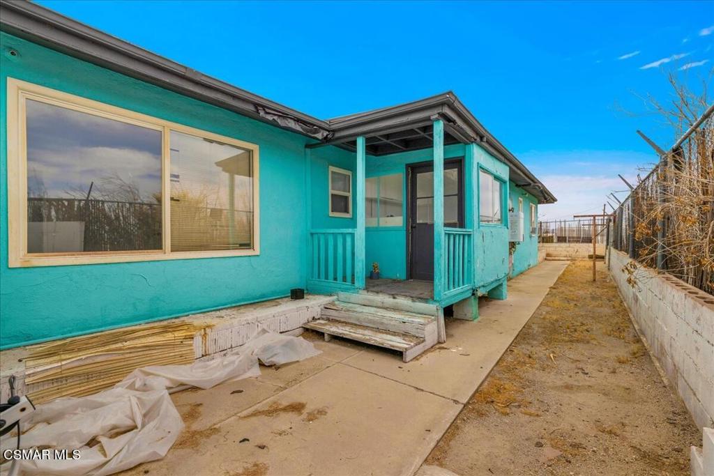 6877 Pine Avenue Property Photo 26
