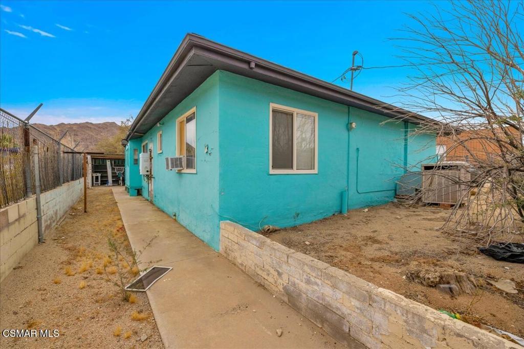6877 Pine Avenue Property Photo 27