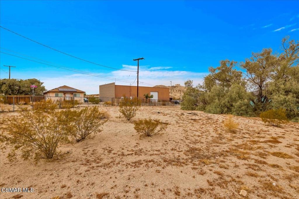 6877 Pine Avenue Property Photo 31