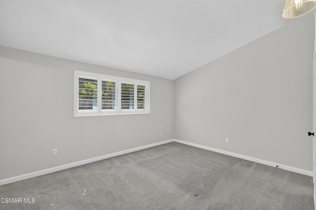 2660 Calle Limonero Property Photo 10