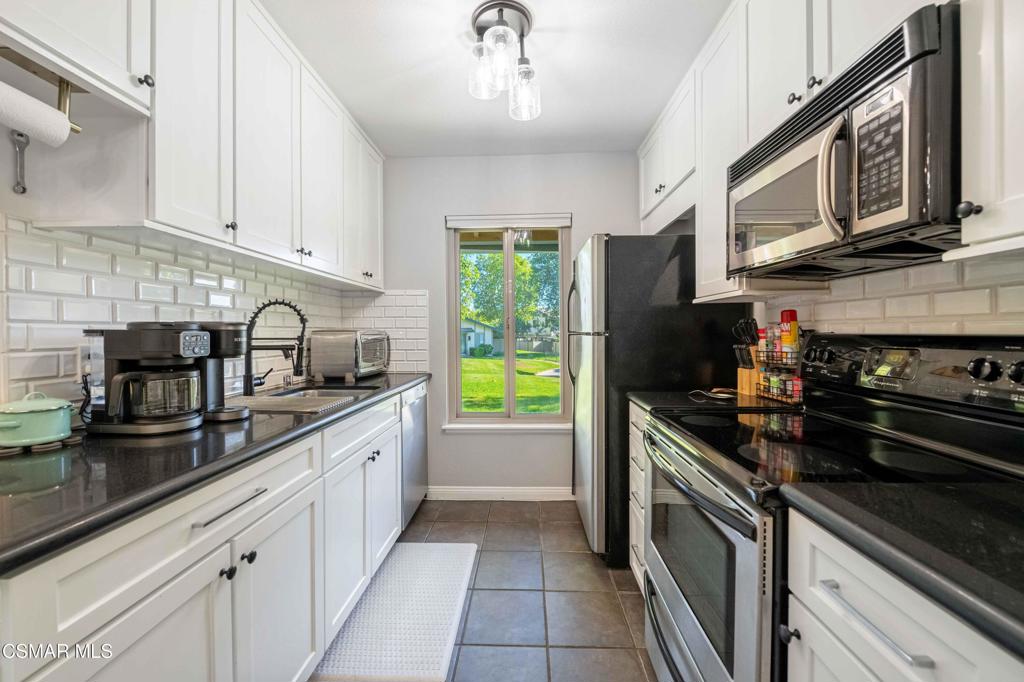 2278 Moss Court Property Photo 8