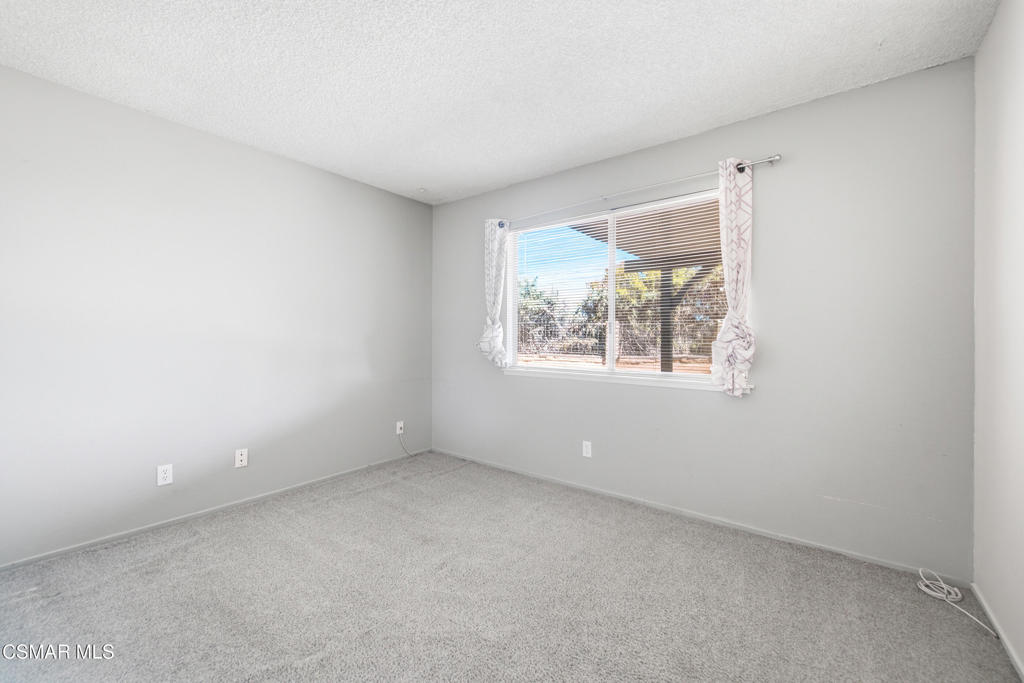 29315 Tree Hollow Property Photo 15