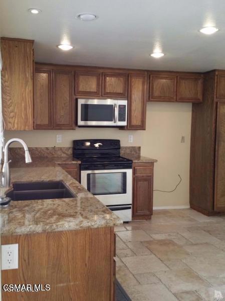 28625 Quaint Street Property Photo 12