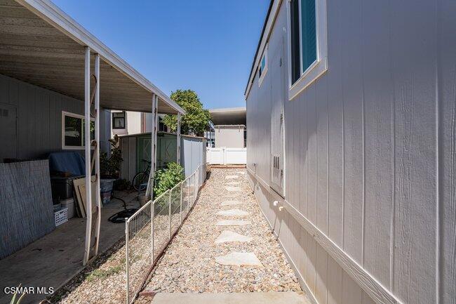2193 Los Feliz Drive 63 Property Photo 20