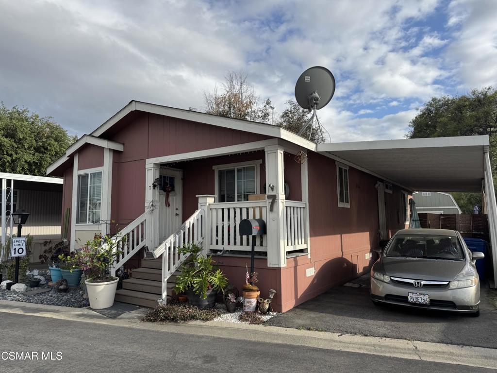 7 Katy Lane Property Photo 1