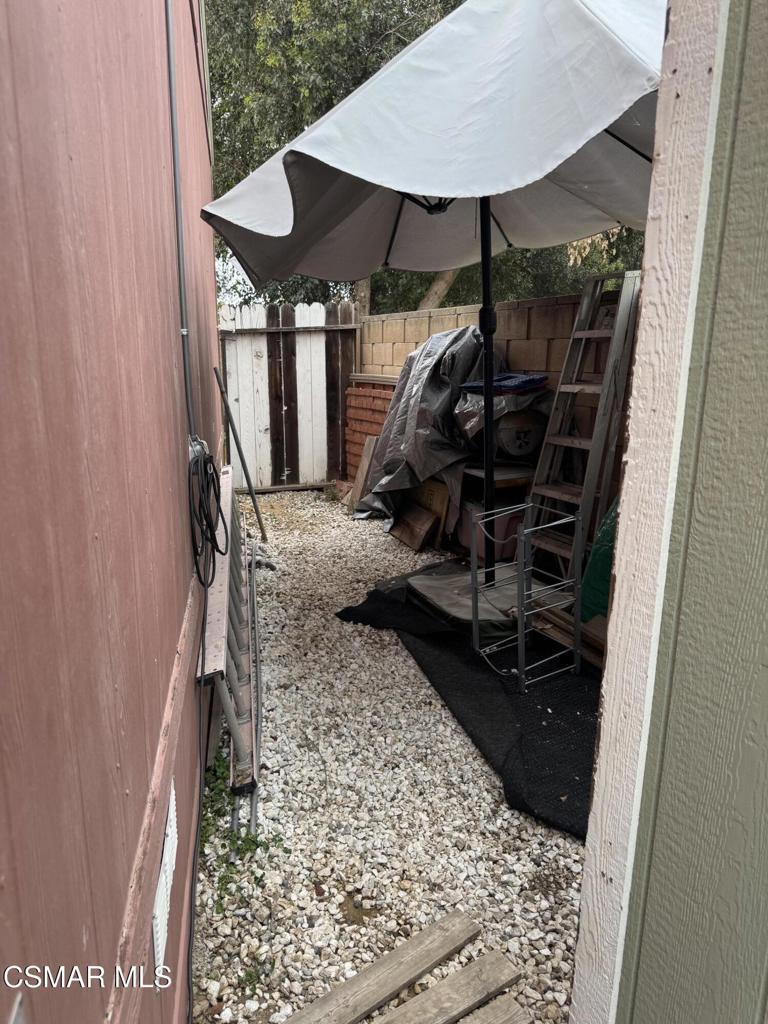 7 Katy Lane Property Photo 6