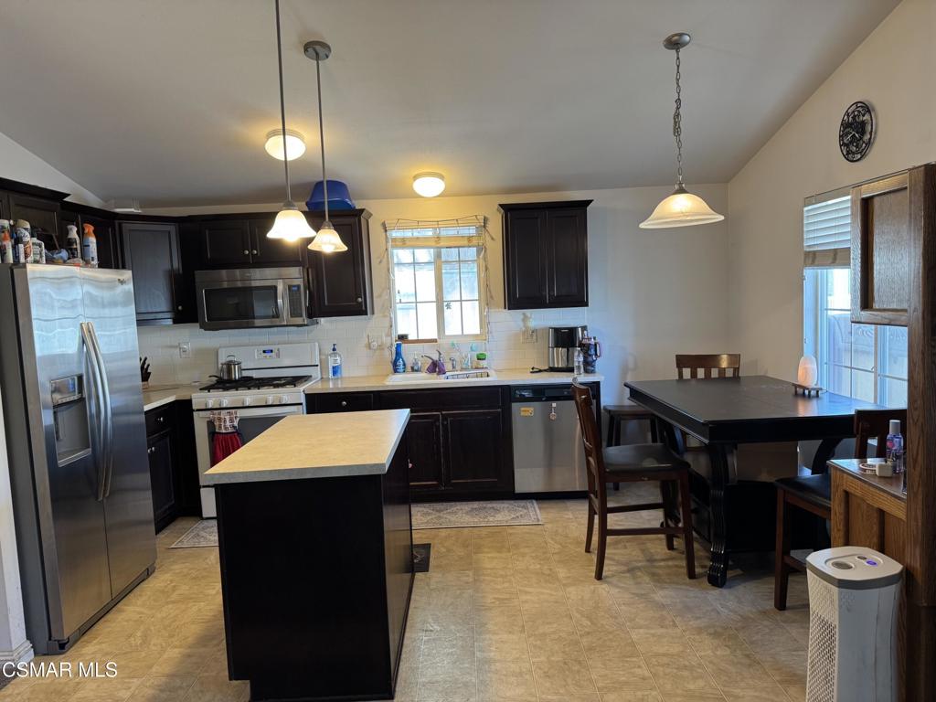 7 Katy Lane Property Photo 8