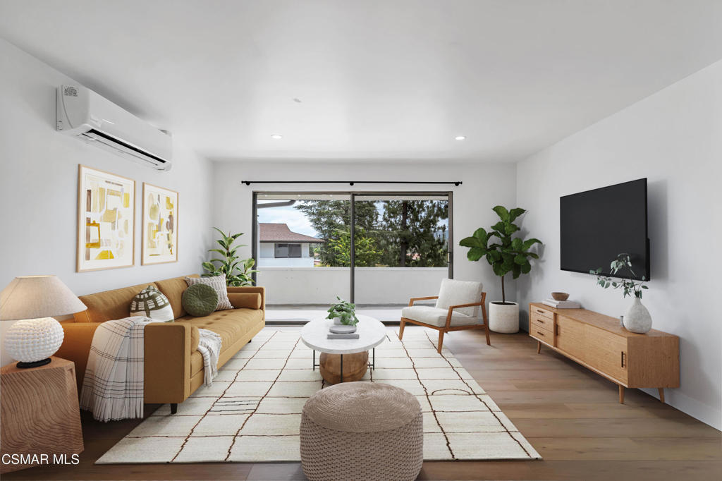 605 Warwick Avenue 629-4 Property Photo 1