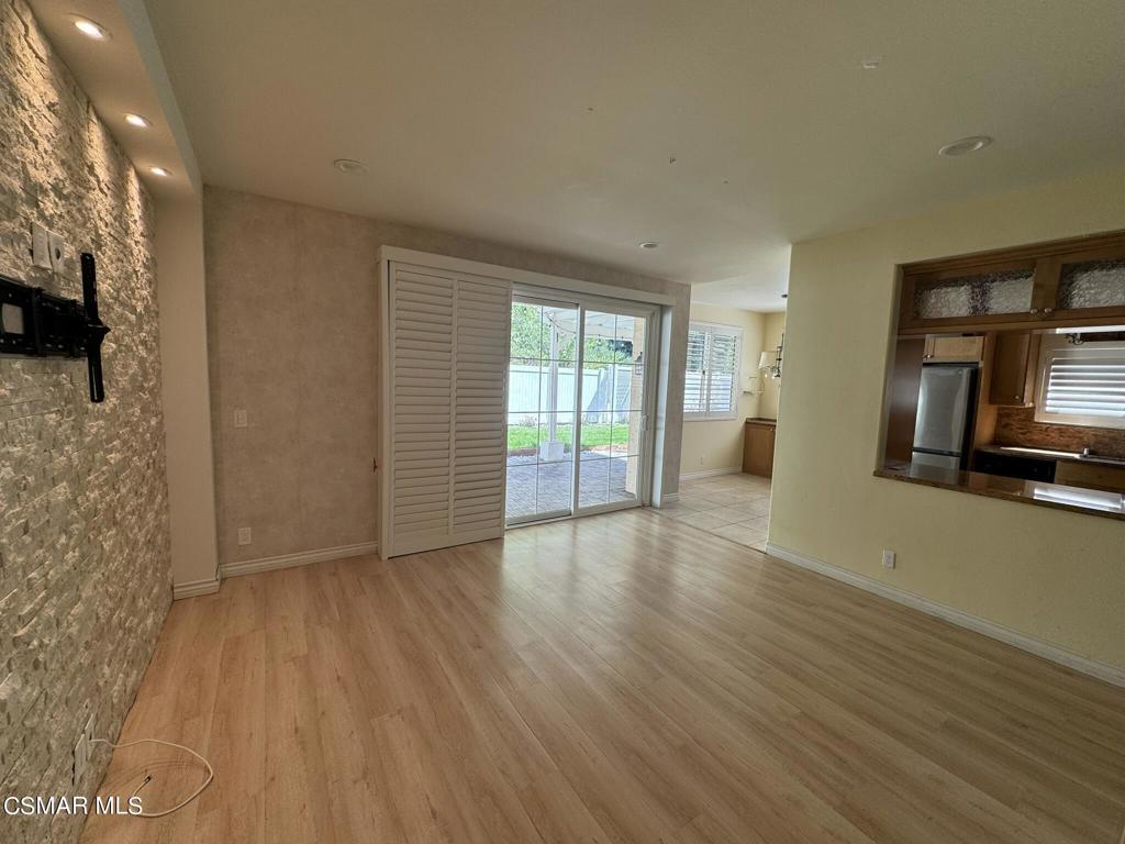 18635 Nathan Hill Drive 11 Property Photo 18